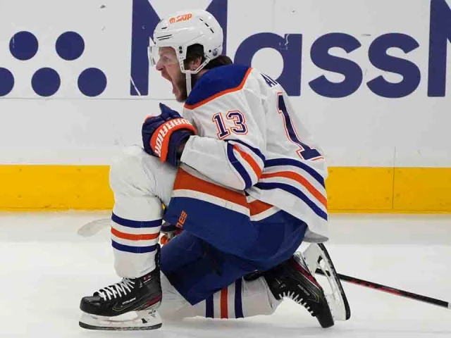 Oilers’ Knoblauch provides updates on Walman, Janmark injuries