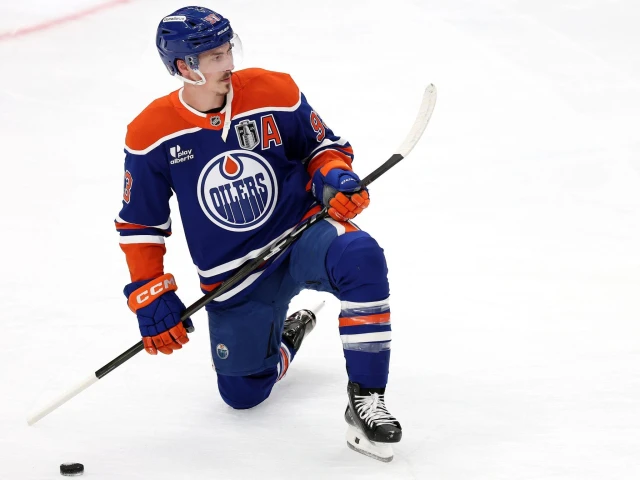 Q&A: Ryan Nugent-Hopkins, the Oilers' constant, says there's 'urgency' to win