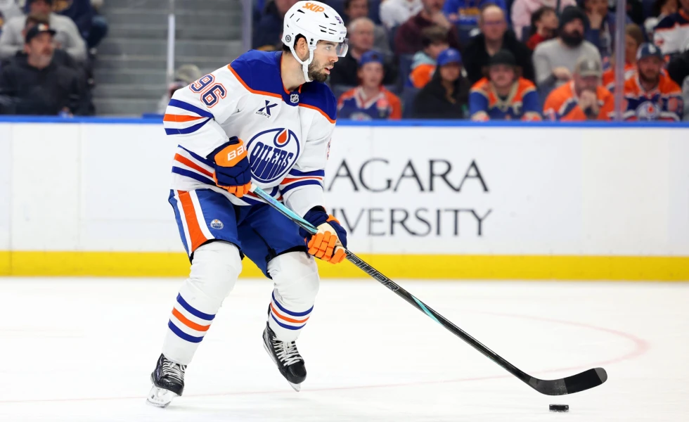 Report: Oilers sign Jake Walman to seven-year contract extension