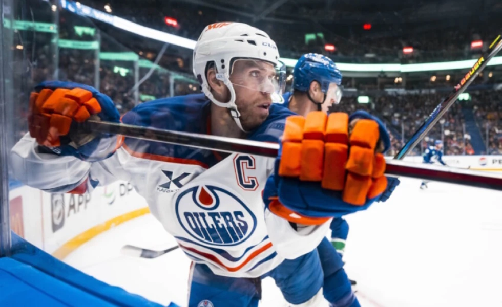 NHL News: Connor McDavid Extends with the Edmonton Oilers