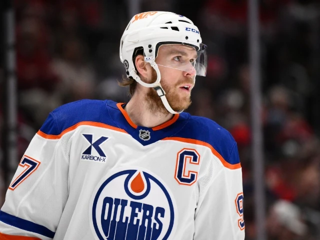 What factored into McDavid’s decision to wait on an extension?