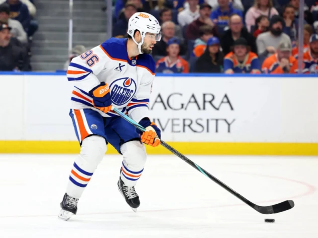 Walman extends with the Oilers