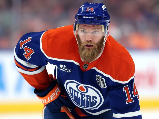 Oilers sign Mattias Ekholm to 3-year, $12 million contract extension