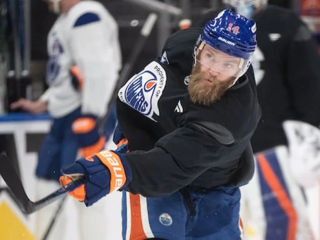 Defenceman Mattias Ekholm signs 3-year, $12M US extension with Oilers