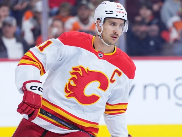 Flames’ Backlund recalls favourite Battle of Alberta memories