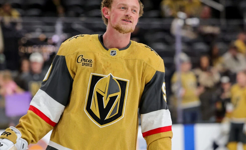 Report: Golden Knights sign Eichel to 8-year, $108M extension