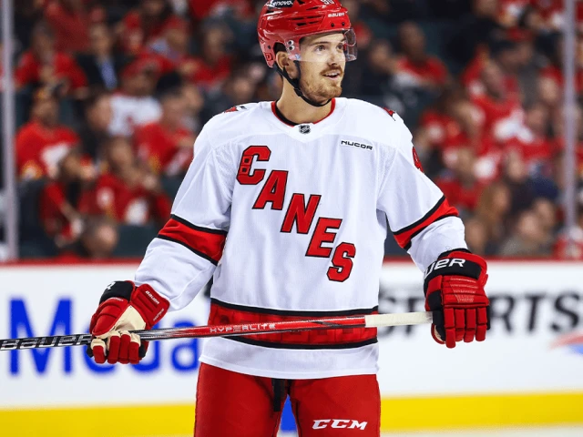 Report: Oilers to sign Jack Roslovic