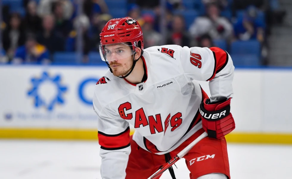 Oilers set to sign centre Jack Roslovic