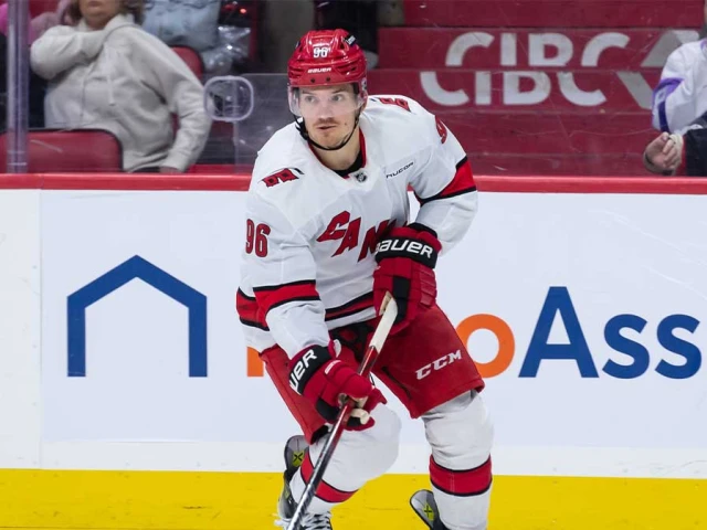 Oilers signing Jack Roslovic to $1.5 million contract