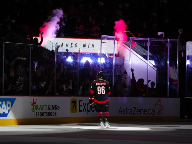 Tough roster decisions inbound for Oilers with Jack Roslovic in the mix