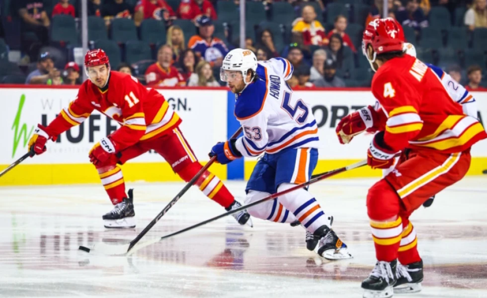 NHL Rumors: What Happened between Isaac Howard and the Tampa Bay Lightning