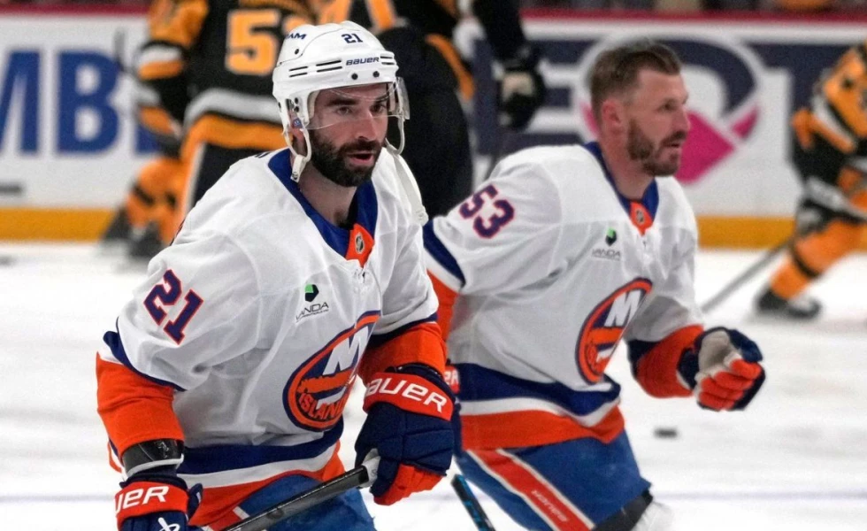 Beards are back for Islanders after old-school exec Lou Lamoriello’s departure
