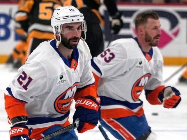 Beards are back for Islanders after old-school exec Lou Lamoriello’s departure