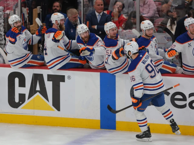 Jake Walman, Jack Roslovic out for Oilers Saturday game against Canucks