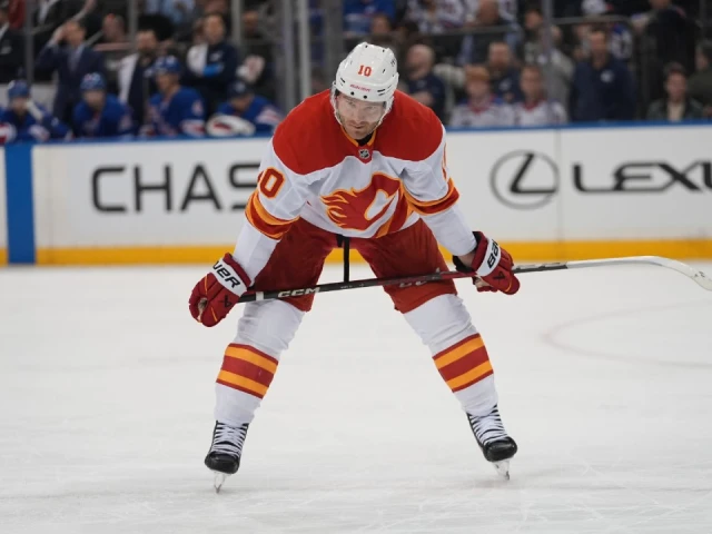 Flames’ Jonathan Huberdeau resumes skating, could travel with team