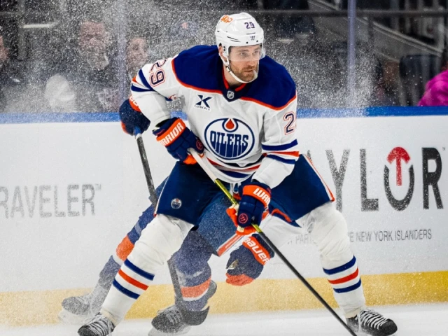 Horvat nets hat trick as Islanders down Oilers for first win of season