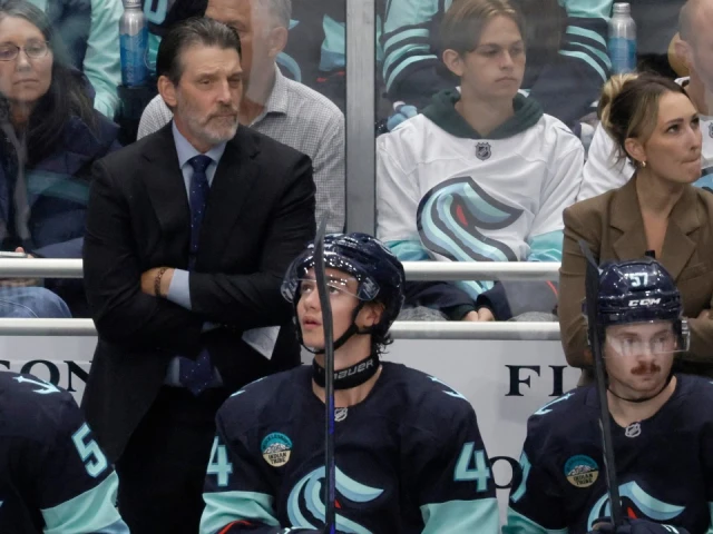 ‘It’s just experiences’: Kraken’s Lambert learning from missteps in second NHL gig