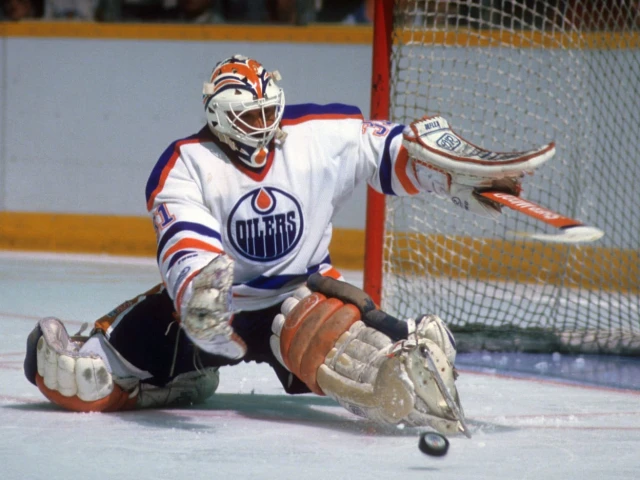 How Stuart Skinner compares to other goalies who reached 100 wins with the Oilers