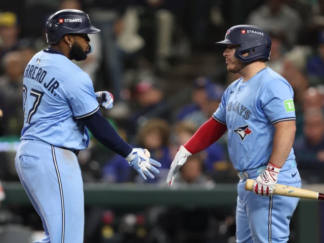 Dodgers reporters under fire for body-shaming comments about Toronto Blue Jays’ Guerrero and Kirk