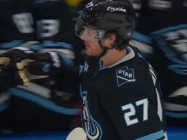 Mammoth’s Hayton capitalizes after Skinner mishandles dump-in