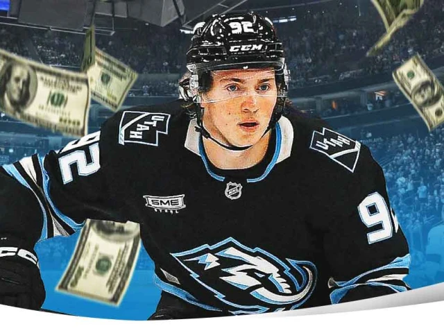 Logan Cooley, Mammoth contract grades for $80 million extension