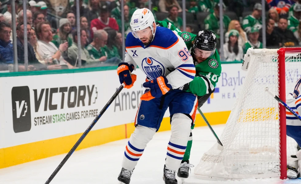 Oilers blow two-goal lead in shootout loss to Stars