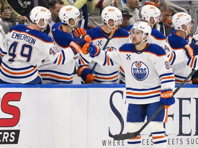 Stock watch: Which Oilers free-agent signings are thriving? Who's struggling?