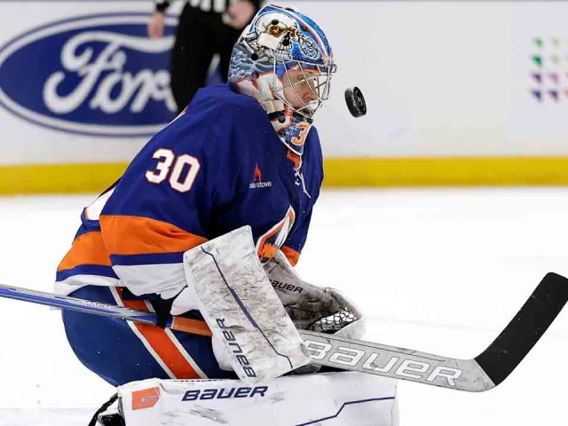 Barzal scores in OT, Sorokin shines again as Islanders beat Devils