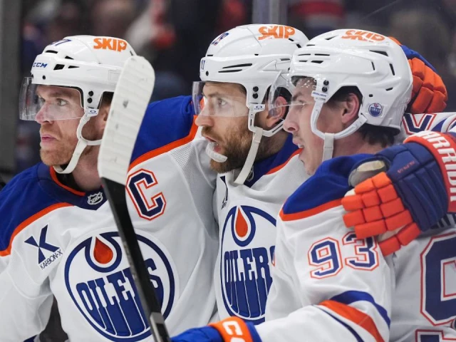 Draisaitl threads the needle to set up tap-in goal for McDavid