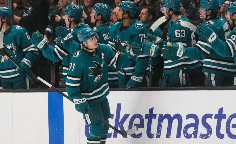 NHL Roundup: Celebrini leads Sharks over Bruins