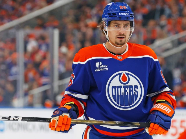 Tomasek opens up about difficult NHL transition with Edmonton Oilers