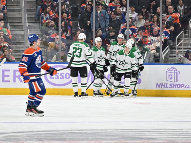‘Goaltending is a team thing’: Players and fans react as Oilers fall 8-3 at home