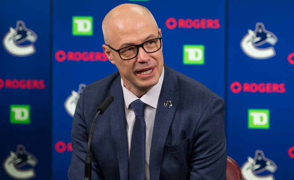 Canucks active in trade market, but no move imminent