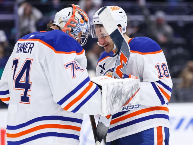 Sunday Scramble: Don’t expect Oilers to make goalie trade, media scrum drama, Bettman quiet on expansion, and more