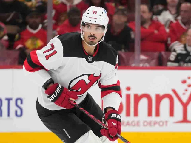 Devils’ Siegenthaler receives game misconduct for not having jersey tied down