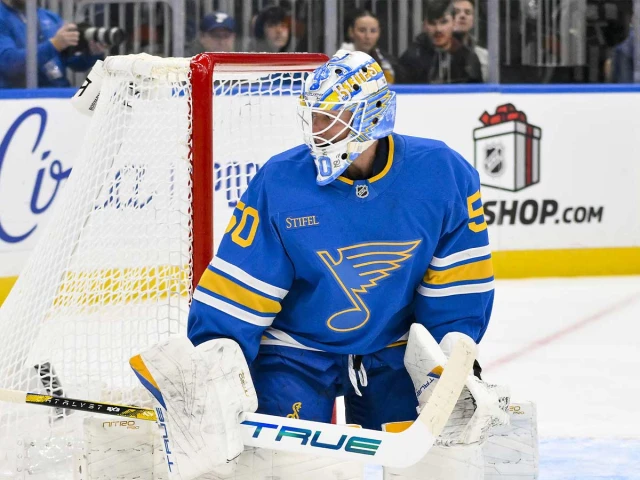 Jim Montgomery reveals why he pulled Jordan Binnington in Blues-Ducks