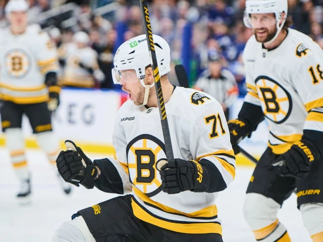 Bruins activate forward Viktor Arvidsson from injured reserve