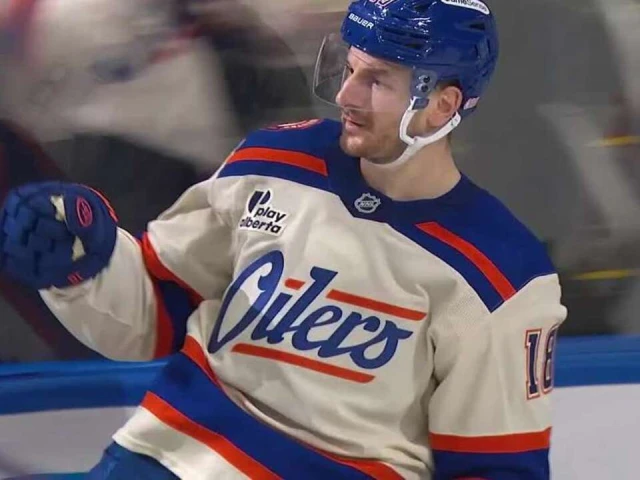 Oilers’ Hyman goes backhand shelf for slick goal