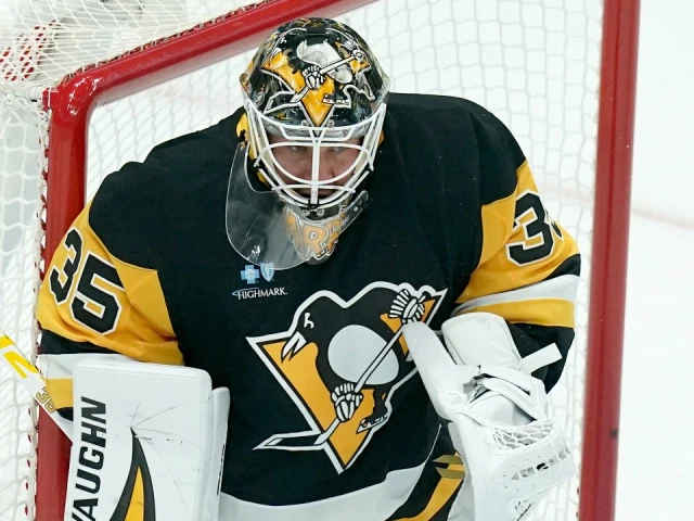 Oilers acquiring goaltender Tristan Jarry from Penguins