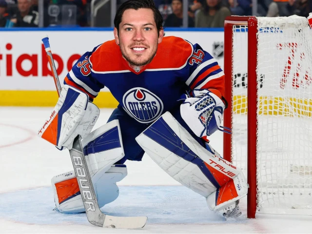 Oilers announce jersey numbers for Tristan Jarry and Spencer Stastney