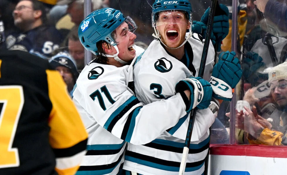 Sharks shock Pens in OT after miraculous 4-goal comeback