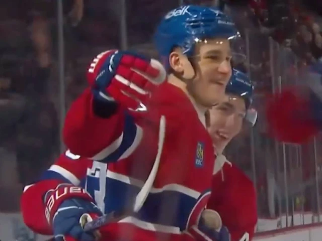 Canadiens’ Demidov rifles short-side snipe bar down vs. Oilers