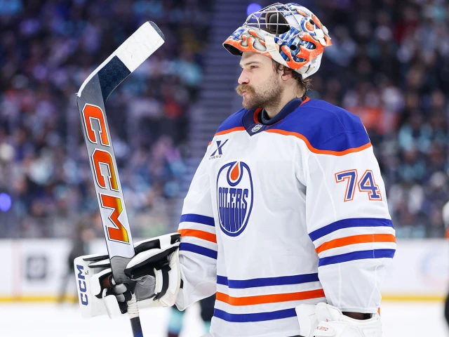 Stuart Skinner’s instant reaction to making Penguins debut against Oilers