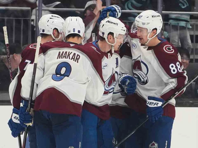 NHL Roundup: MacKinnon has two goals, assist as Avalanche beat Kraken