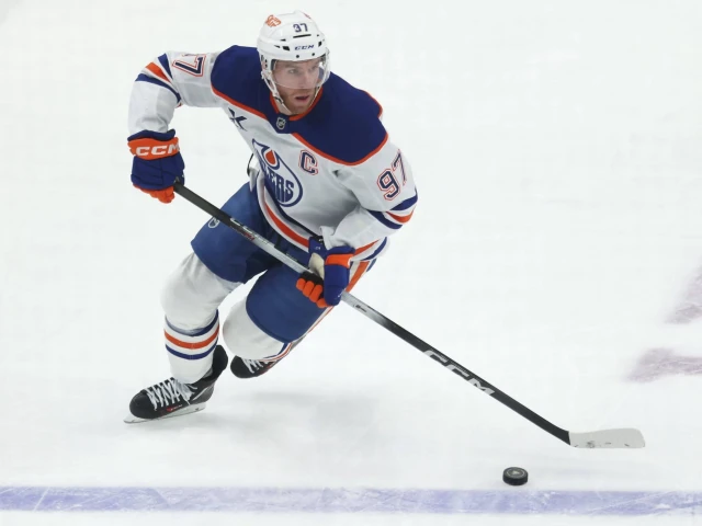 Connor McDavid's soaring December is leading Edmonton Oilers back up standings