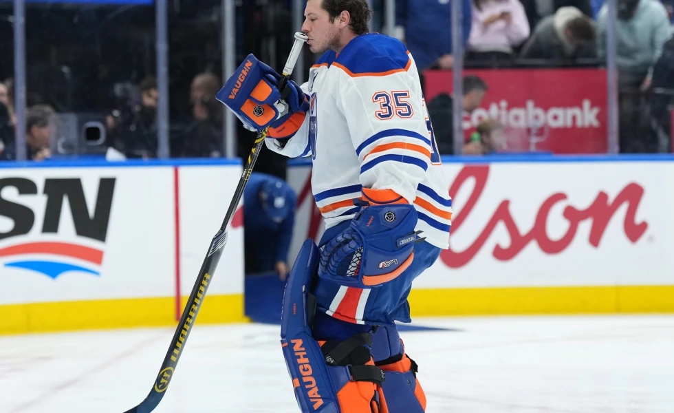 Oilers’ Tristan Jarry leaves game with lower-body injury