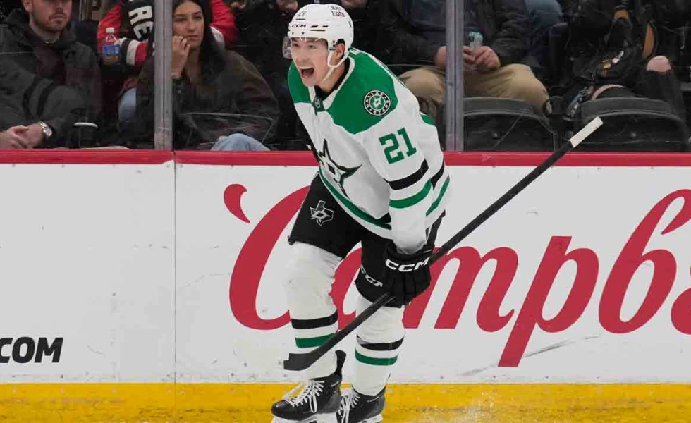 NHL Roundup: Robertson scores twice as Stars rout Ducks