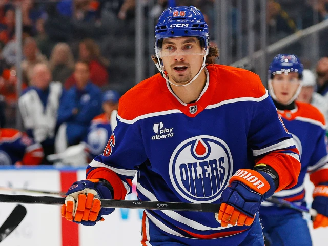 How do the Oilers solve their David Tomášek problem?