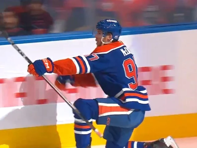 Oilers’ McDavid extends point streak to 10 games with drive-by goal