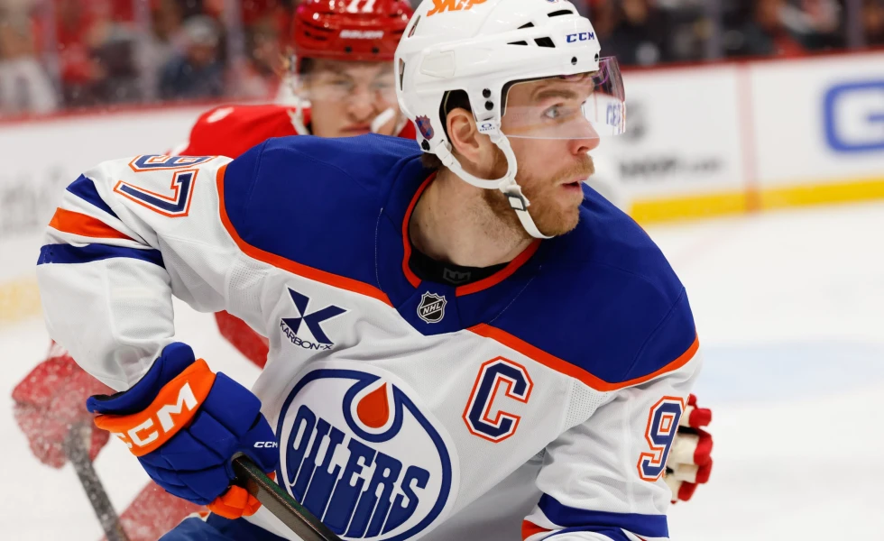 Connor McDavid is back in the scoring race